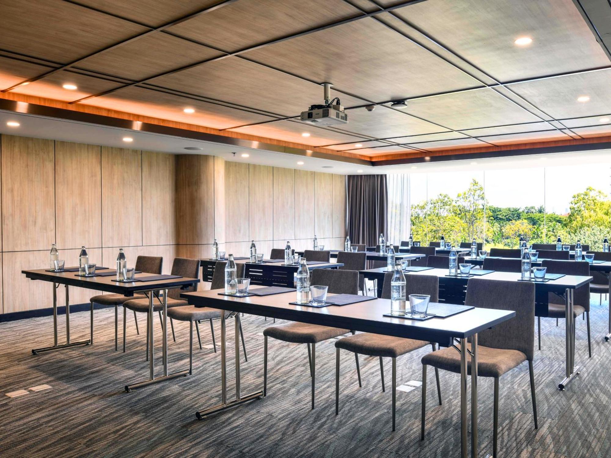 Ocean Marina Resort Pattaya Jomtien Na Chom Thian Ngoại thất bức ảnh